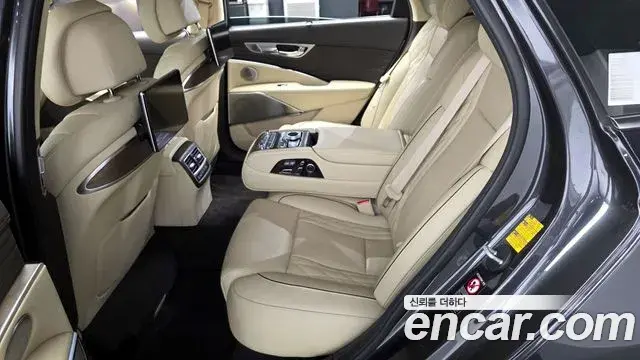 Kia The K9 2018 — Photo 13/20