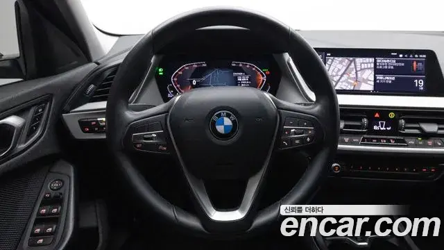 BMW 1 Series 2021 — Photo 2/20