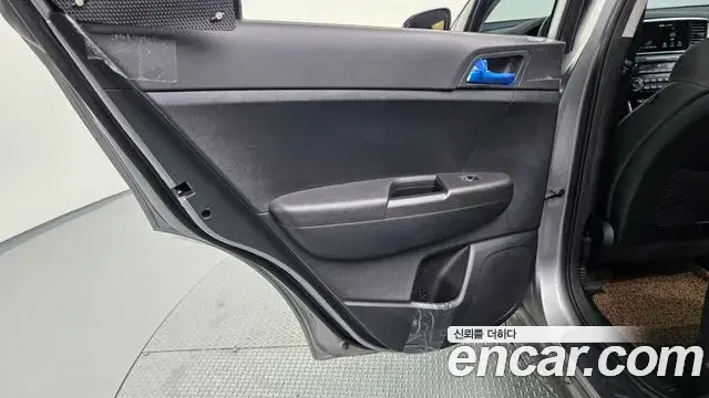 Kia Sportage The Bold 2021 — Şəkil 8/34