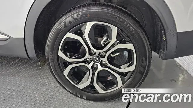Renault Samsung XM3 2022 — ფოტო 18/34