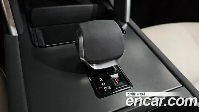 Land Rover Discovery Sport 2025 — ფოტო 29/39