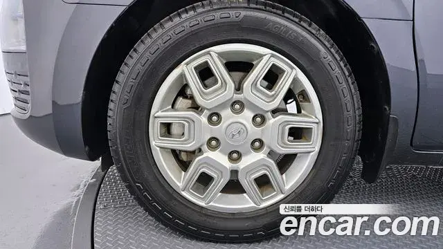 Hyundai Staria 2023 — Фото 5/20