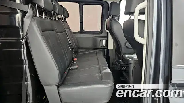 Hyundai Staria 2023 — Фото 12/20