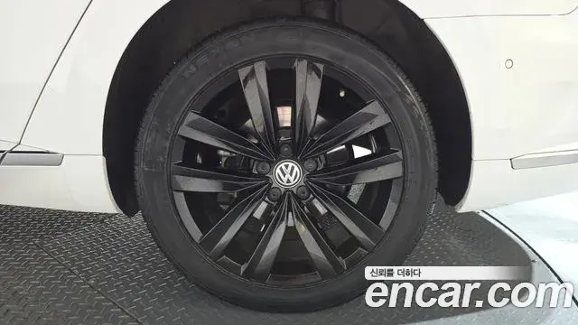 Volkswagen Arteon 2019 — Photo 16/35