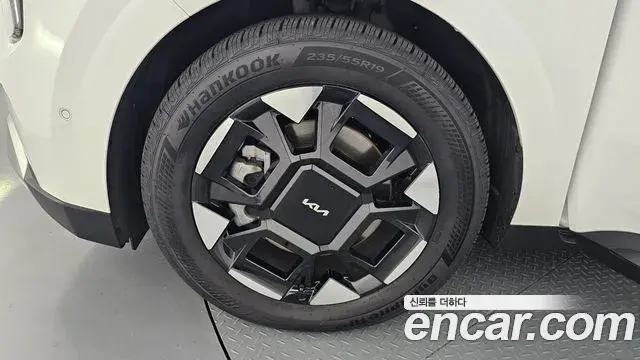 Kia Carnival 2024 — Photo 4/20