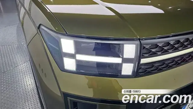 Hyundai Santa Fe 2024 — ფოტო 8/33