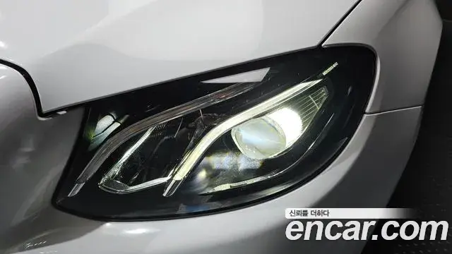 Mercedes-Benz E-Class 2018 — Şəkil 5/30