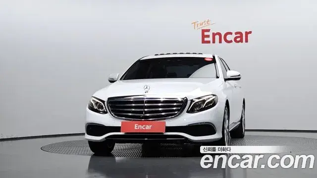 Mercedes-Benz E-Class 2018 — ფოტო 6/20
