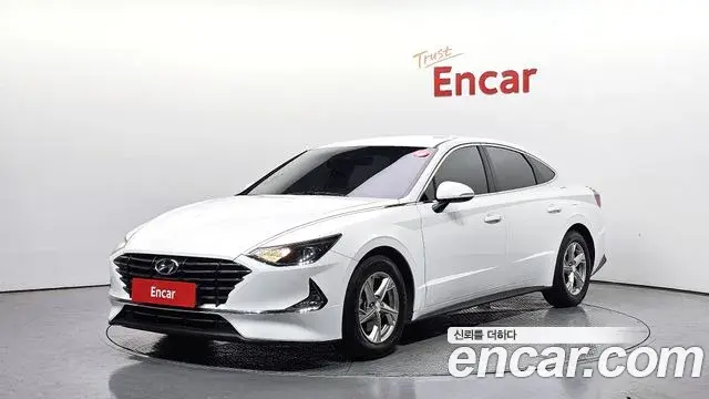 Hyundai Sonata 2022 — Фото 1/20