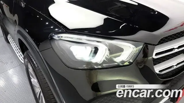 Mercedes-Benz GLE-Class 2021 — Şəkil 29/29
