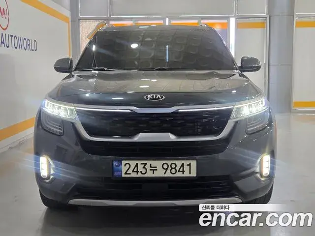 Kia Seltos 2020 — ფოტო 8/20