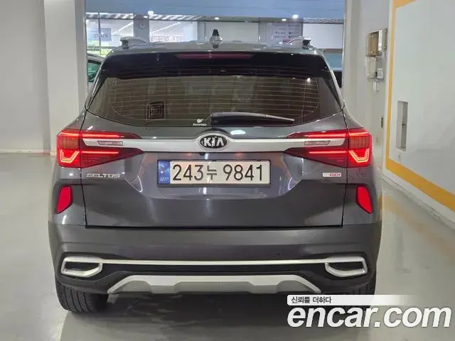 Kia Seltos 2020 — ფოტო 12/20