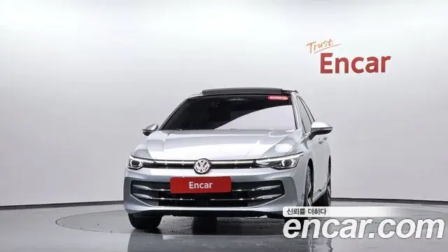 Volkswagen Golf 2026 — Şəkil 30/35