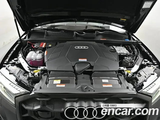 Audi Q7 2025 — Photo 5/20