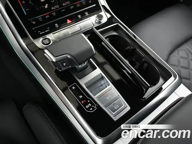 Audi Q7 2025 — Photo 7/20