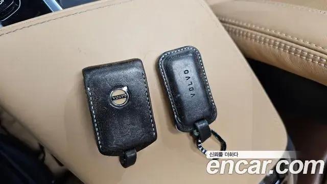 Volvo S60 2020 — Şəkil 32/38