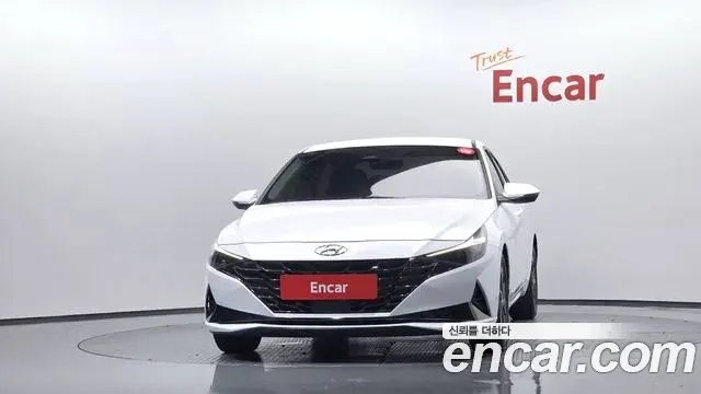 Hyundai The New Avante Hybrid 2022 — Photo 20/30