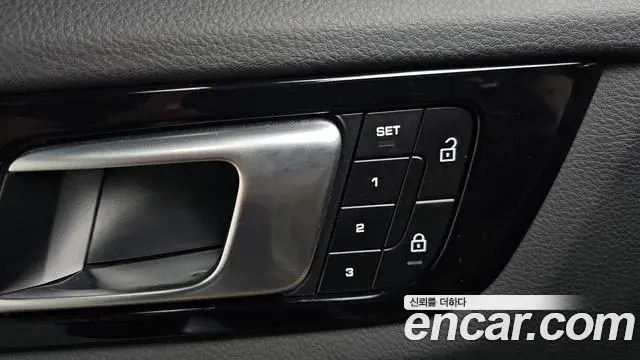 Porsche Cayenne 2022 — Photo 20/20