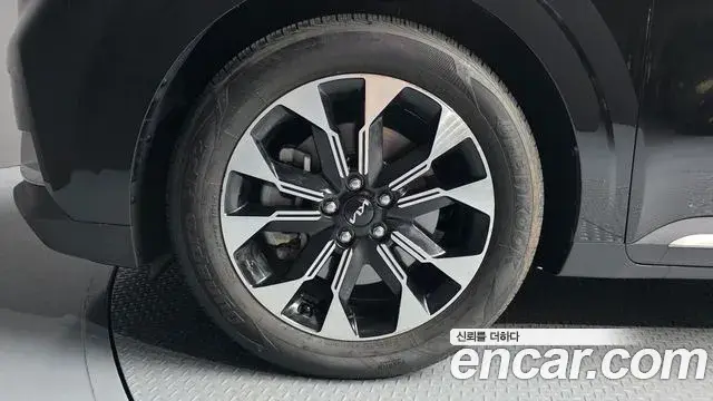 Kia Carnival 2022 — Photo 5/20