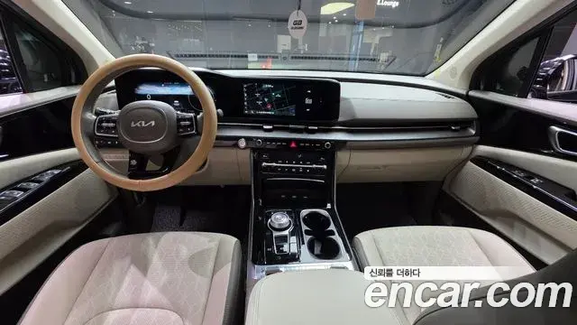Kia Carnival 2022 — Photo 7/20