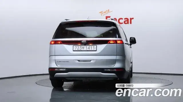 Kia Carnival 2021 — Фото 4/20
