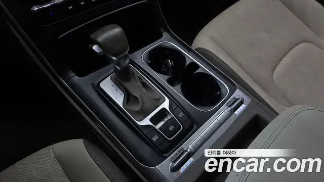 Kia Carnival 2021 — Photo 9/20