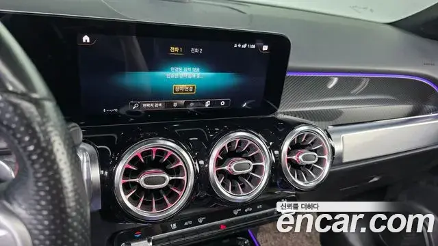 Mercedes-Benz GLB-Class 2021 — Фото 15/20