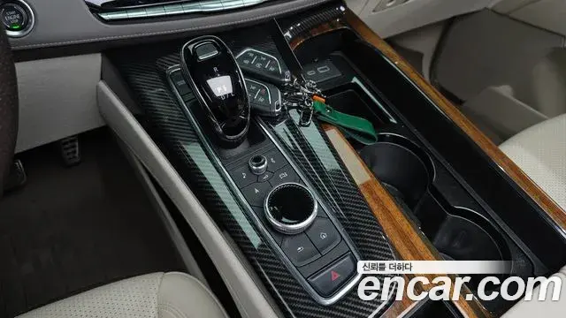 Cadillac Escalade 2023 — Photo 8/20