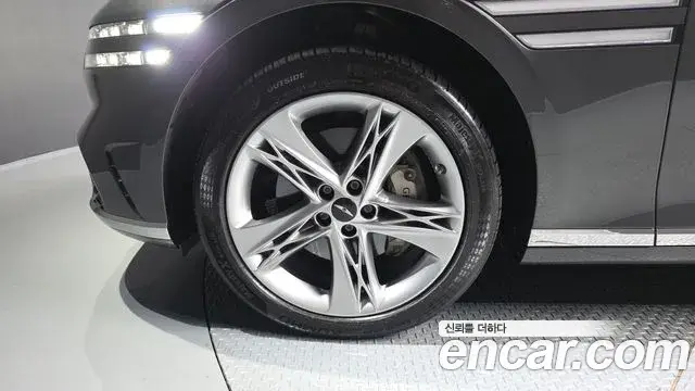 Genesis G90 2022 — Şəkil 24/38