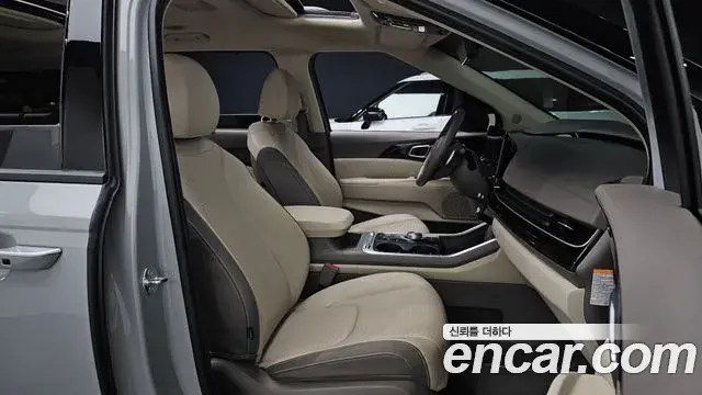 Kia Carnival 2024 — Photo 11/20