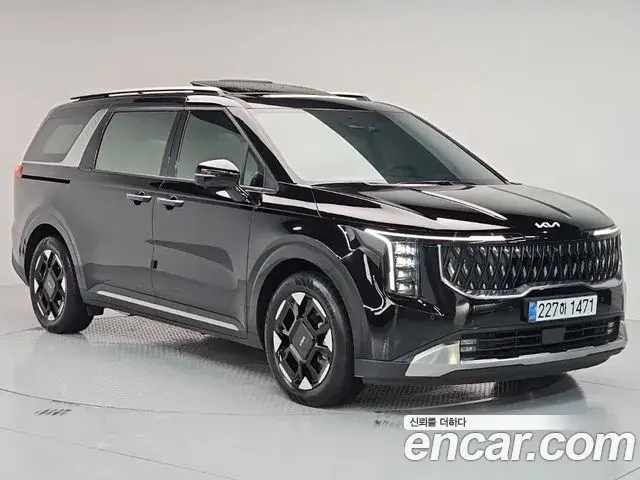 Kia Carnival 2025 — Photo 1/20