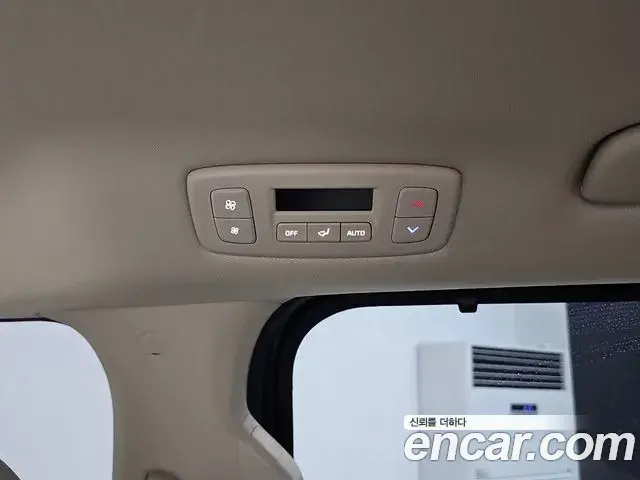 Kia Carnival 2025 — Photo 18/20