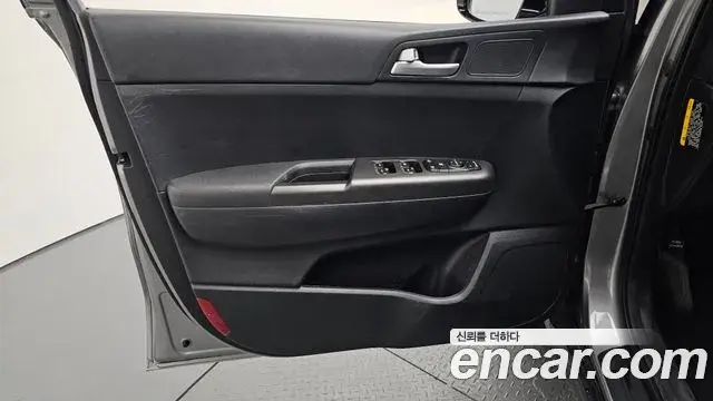 Kia Sportage The Bold 2019 — ფოტო 25/32