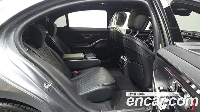 Mercedes-Benz S-Class 2022 — Фото 12/20