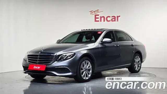 Mercedes-Benz E-Class 2018 — Şəkil 10/30