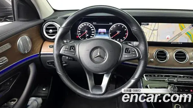 Mercedes-Benz E-Class 2018 — Şəkil 3/30