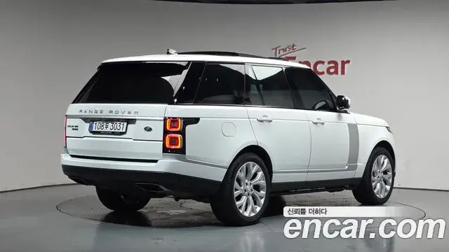 Land Rover Range Rover 2019 — Photo 2/20