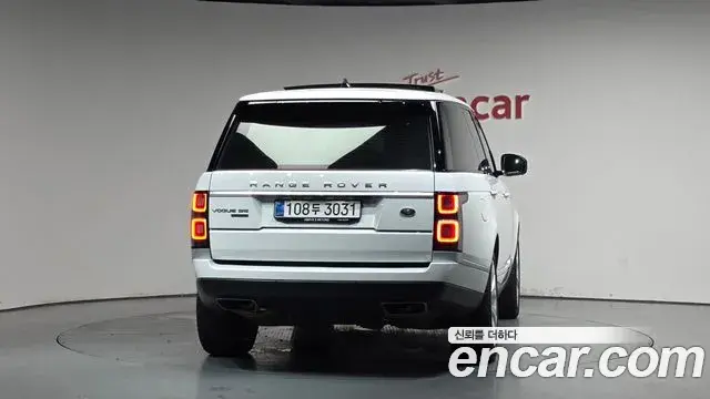 Land Rover Range Rover 2019 — Photo 4/20