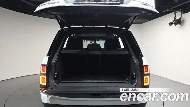 Land Rover Range Rover 2019 — Photo 20/20