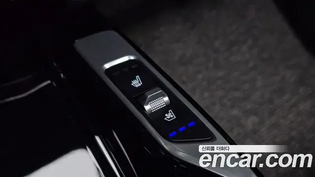 Kia Sorento 2021 — Photo 19/20