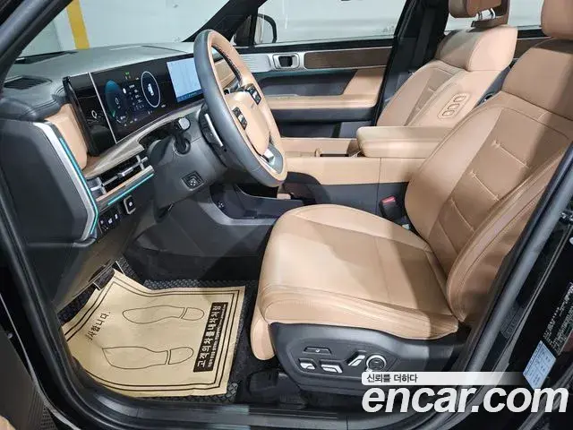 Hyundai Santa Fe 2024 — ფოტო 8/20
