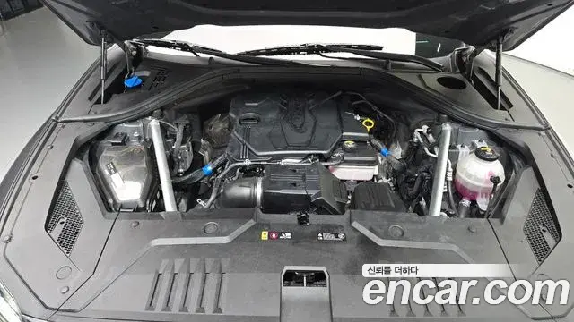 Genesis GV70 2021 — Photo 5/20