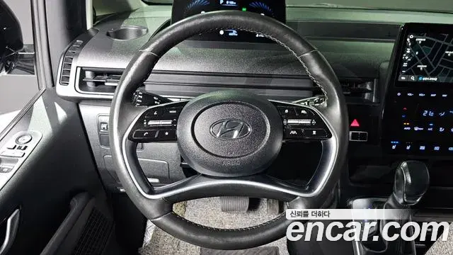 Hyundai Staria 2022 — Photo 10/31