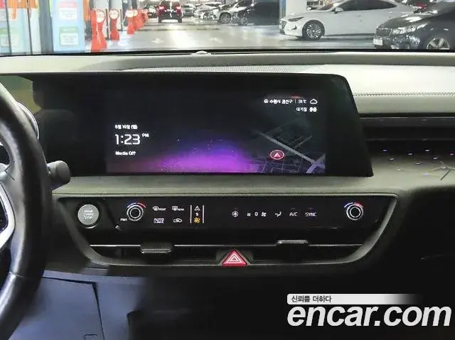 Kia K8 2021 — Photo 10/20