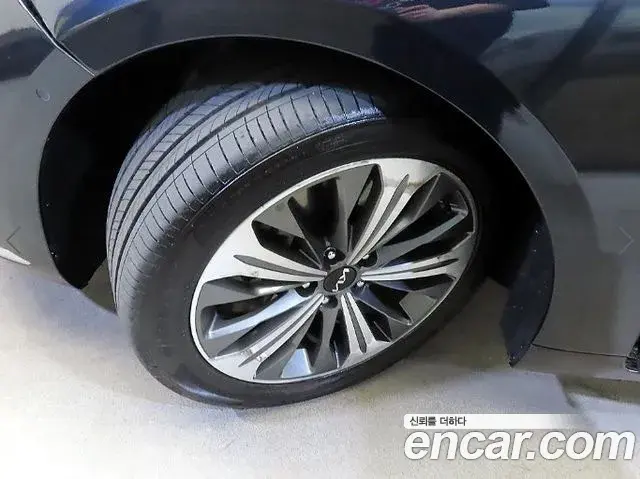 Kia K8 2021 — Photo 19/20