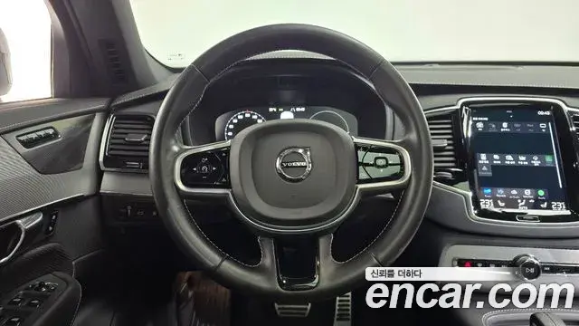 Volvo XC90 2020 — Фото 13/20
