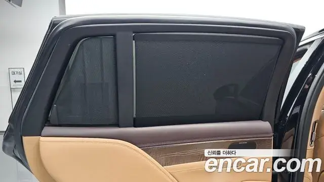 Genesis G90 2023 — ფოტო 4/38