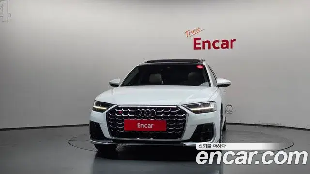 Audi A8 2018 — Şəkil 19/35