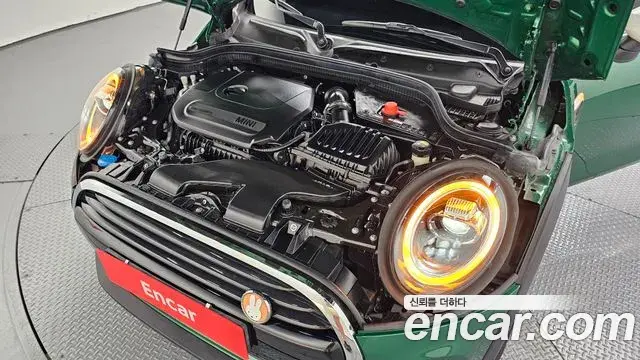 Mini Cooper 2020 — Photo 6/20