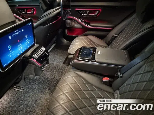 Mercedes-Benz S-Class 2021 — Photo 11/16